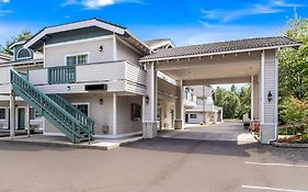 Quality Inn & Suites Bainbridge Island